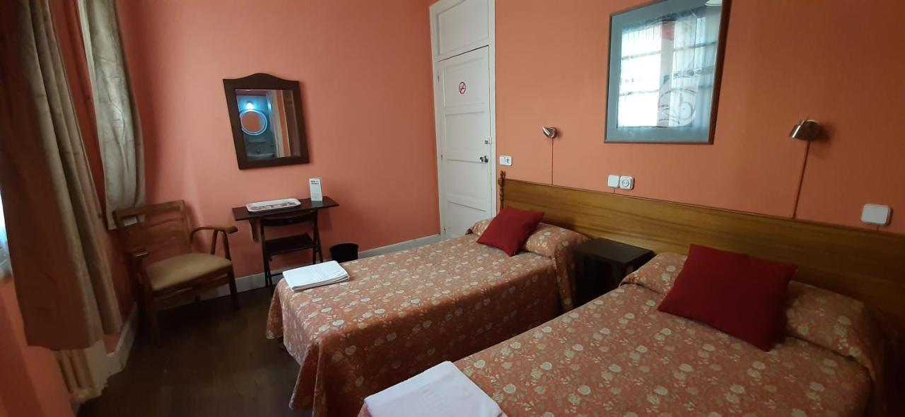 Hostal San Martin มาดริด ภายนอก รูปภาพ