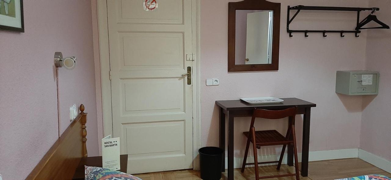 Hostal San Martin มาดริด ภายนอก รูปภาพ