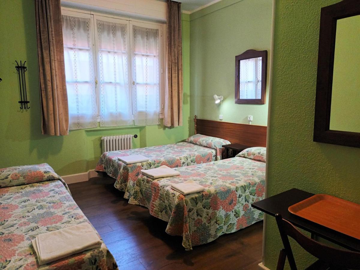 Hostal San Martin มาดริด ภายนอก รูปภาพ