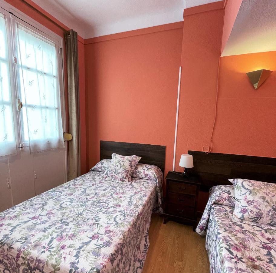 Hostal San Martin มาดริด ภายนอก รูปภาพ