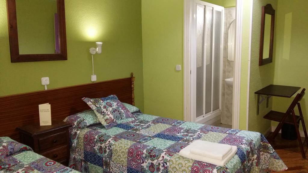 Hostal San Martin มาดริด ภายนอก รูปภาพ